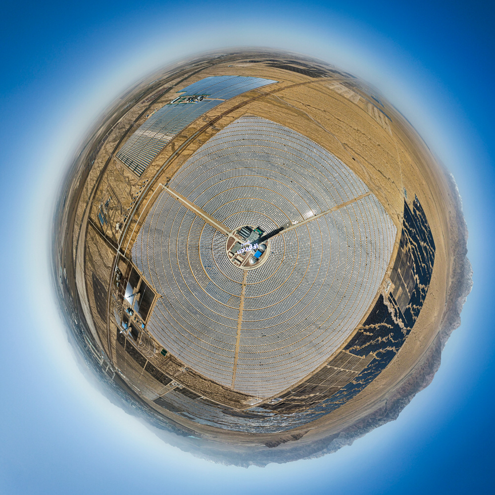 2025-05-01 130953 33P 青海 海西州 德令哈 光伏发电场 正上方