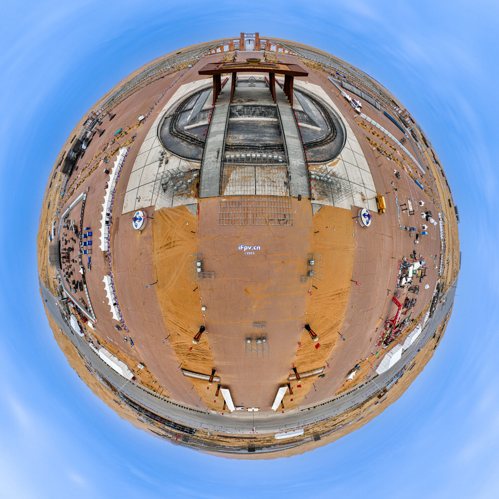 2025-10-07 134439 33P 内蒙古 阿拉善 梦想沙漠公园 烽火台 小行星